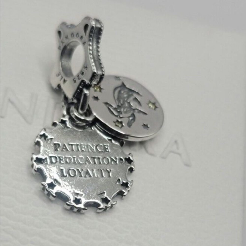 Harry Potter huddle puff dangle charm fits pandora​
